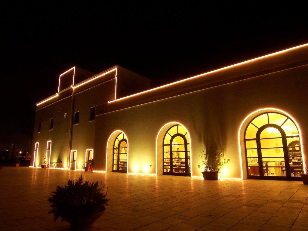 Hotel Saraceno Al Faro Taranto Luaran gambar