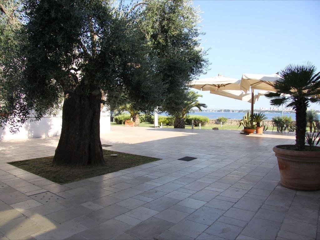 Hotel Saraceno Al Faro Taranto Luaran gambar