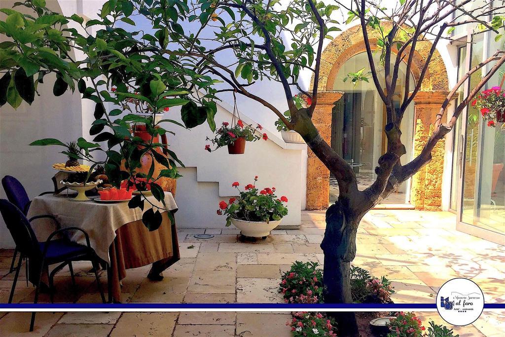 Hotel Saraceno Al Faro Taranto Luaran gambar
